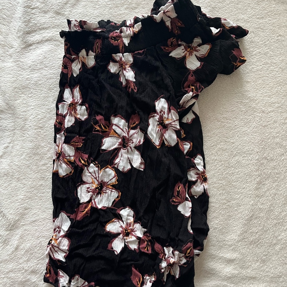 Forever 21 Off-the-shoulder Crop Top